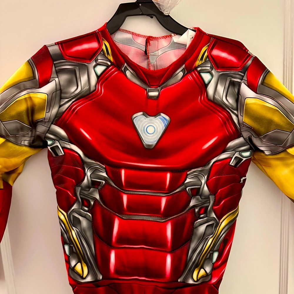 IRON MAN - Halloween costume NWOT - size M (7/10)